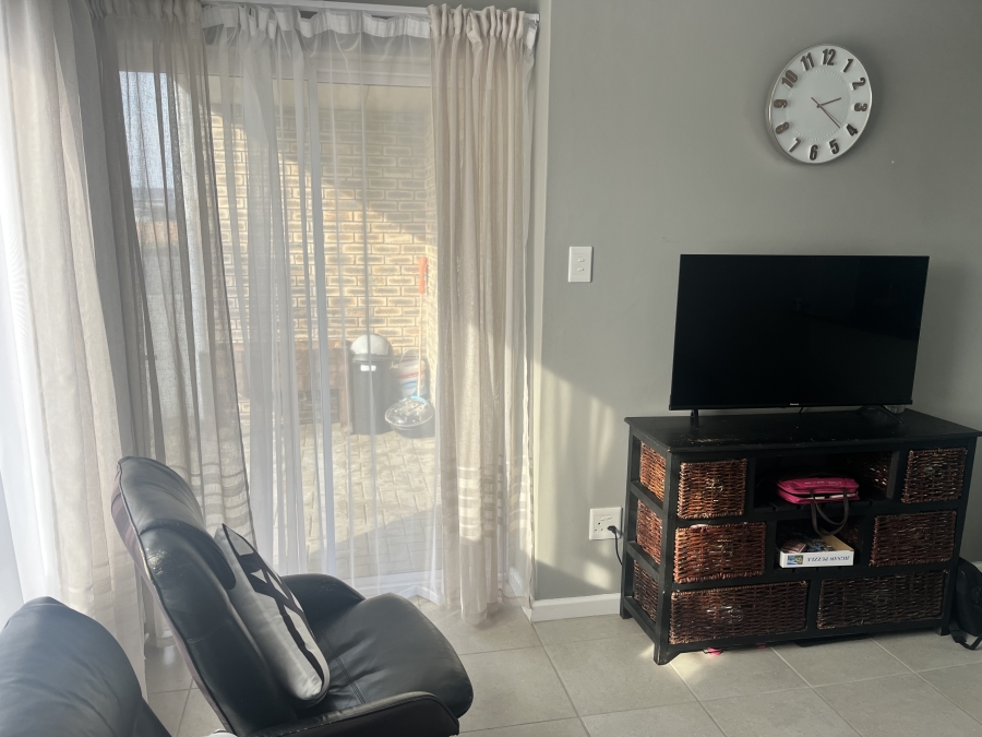 2 Bedroom Property for Sale in Fairview Eastern Cape